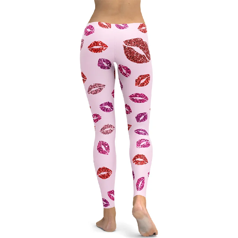 Glitter Print Kisses Leggings Scandinavian