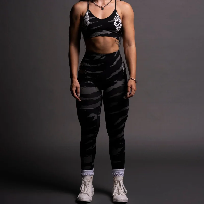 Our Stamp "Everson Seamless" Scrunch Leggings in Black Native Camo Cozy Women's Winter Our Stamp "Everson Seamless" Scrunch Leggings in Black Native Camo Cozy Women's Winter