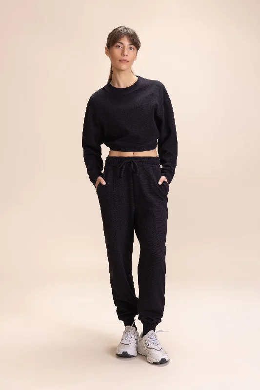 Sleek Long Sleeve Crop Sweatshirt Modern Women's 