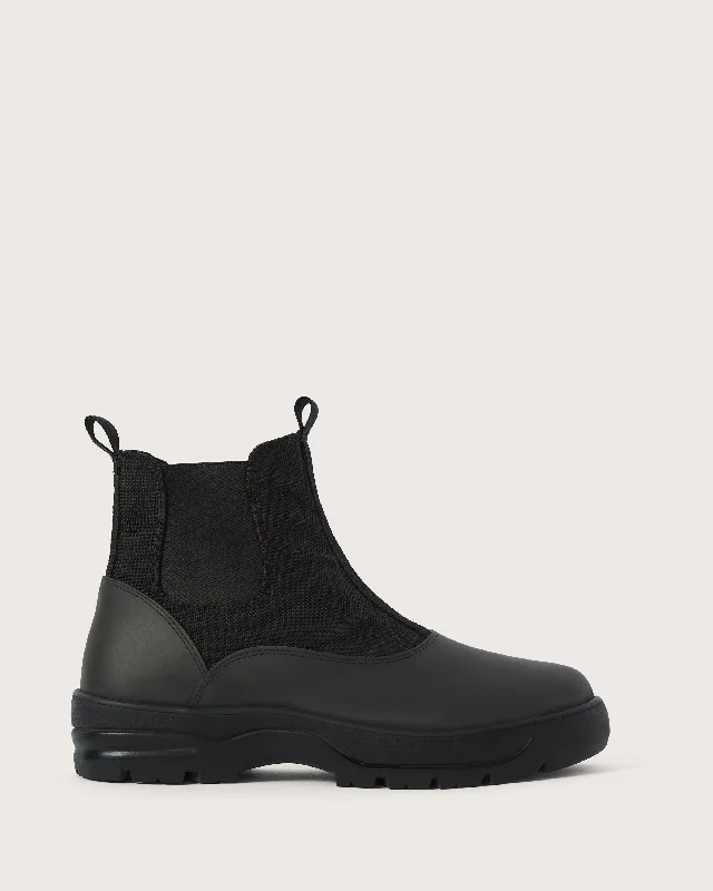 The Thesus x Frank And Oak Anyday Rainboot in Black Trendy Women's Oversized