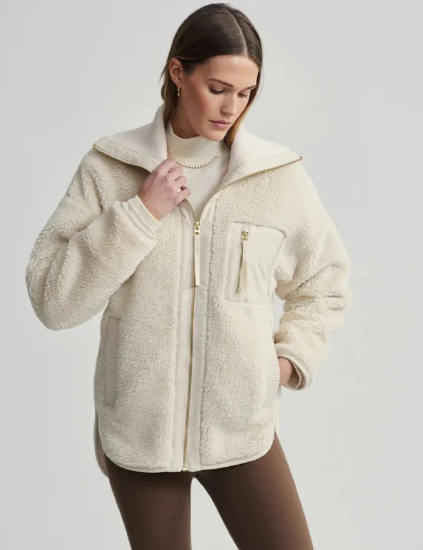 Myla Zip-Through Jacket - Sandshell Hip Women's Urban