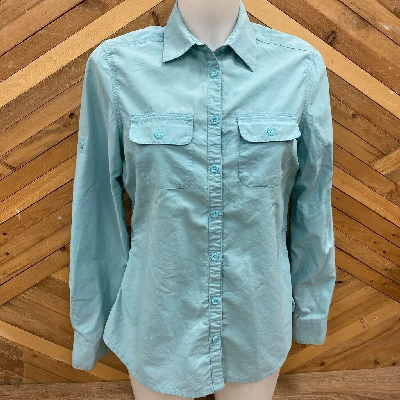 Windriver- Women's Button down shirt- MSRP $35: Light Blue -women-MD Polished Women's Silk