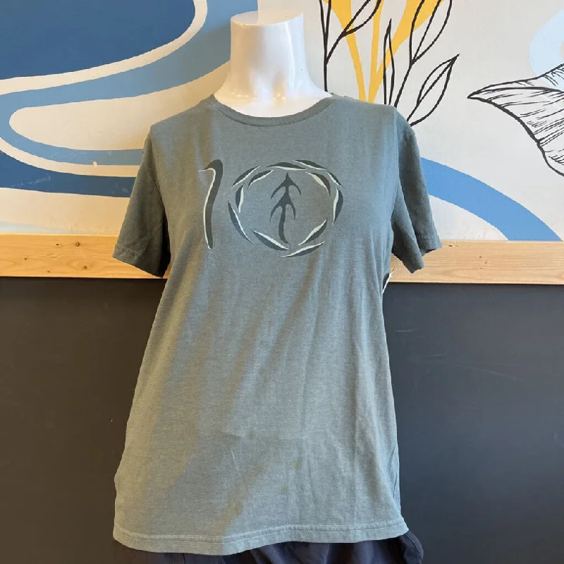 tenree - Women's Logo T-Shirt - MSRP $45: Green -women-SM Dynamic Women's Moto