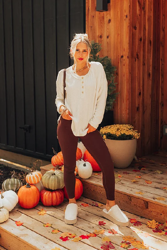 Cozy Moment Ribbed Tee in Ivory French