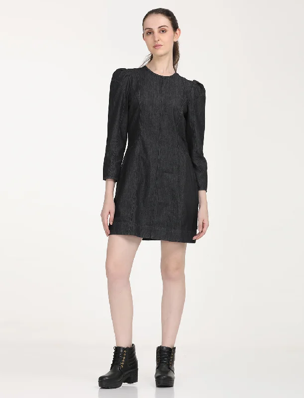 Women's Solid Black Round Neck Dress Refined Women's Velvet